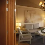De Hotell 4*