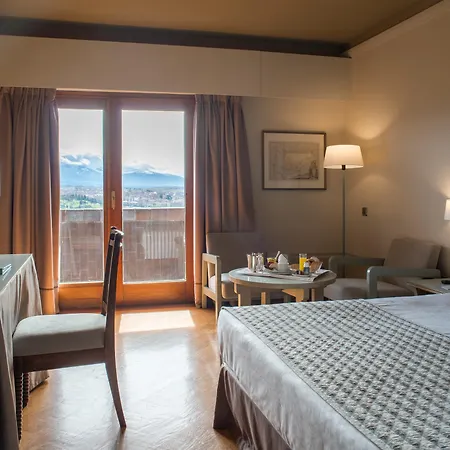 塞戈维亚旅馆 酒店 4*