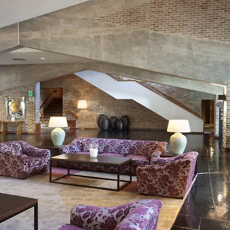 파라도르 데 호텔 세고비아