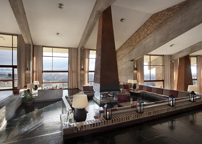 ホテル パラドール デ