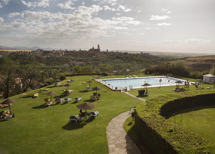 Отель De Сеговия