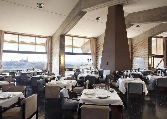 パラドール デ 4*