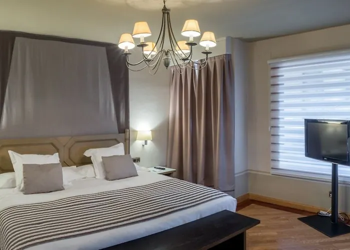 De Отель Сеговия